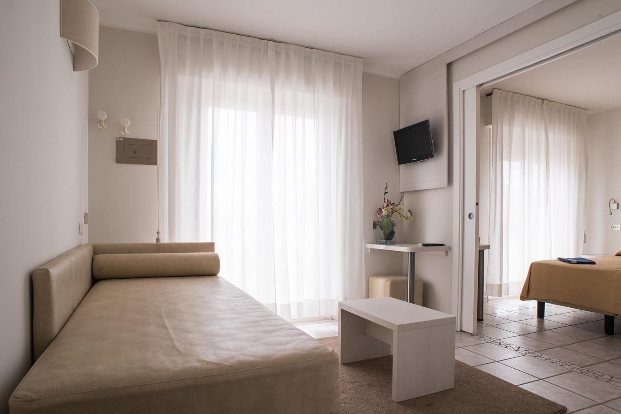 רימיני Hotel Gabriella מראה חיצוני תמונה