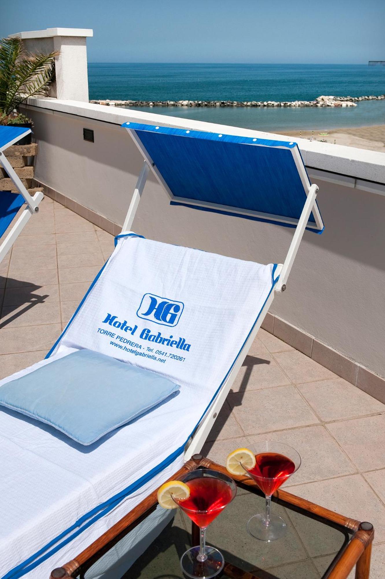 רימיני Hotel Gabriella מראה חיצוני תמונה