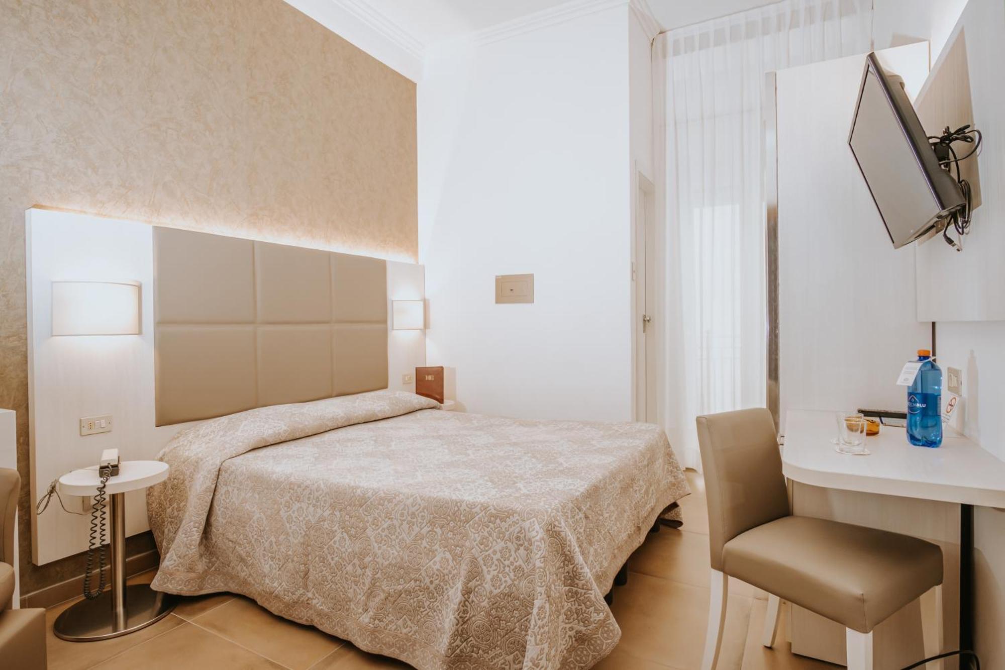 רימיני Hotel Gabriella מראה חיצוני תמונה