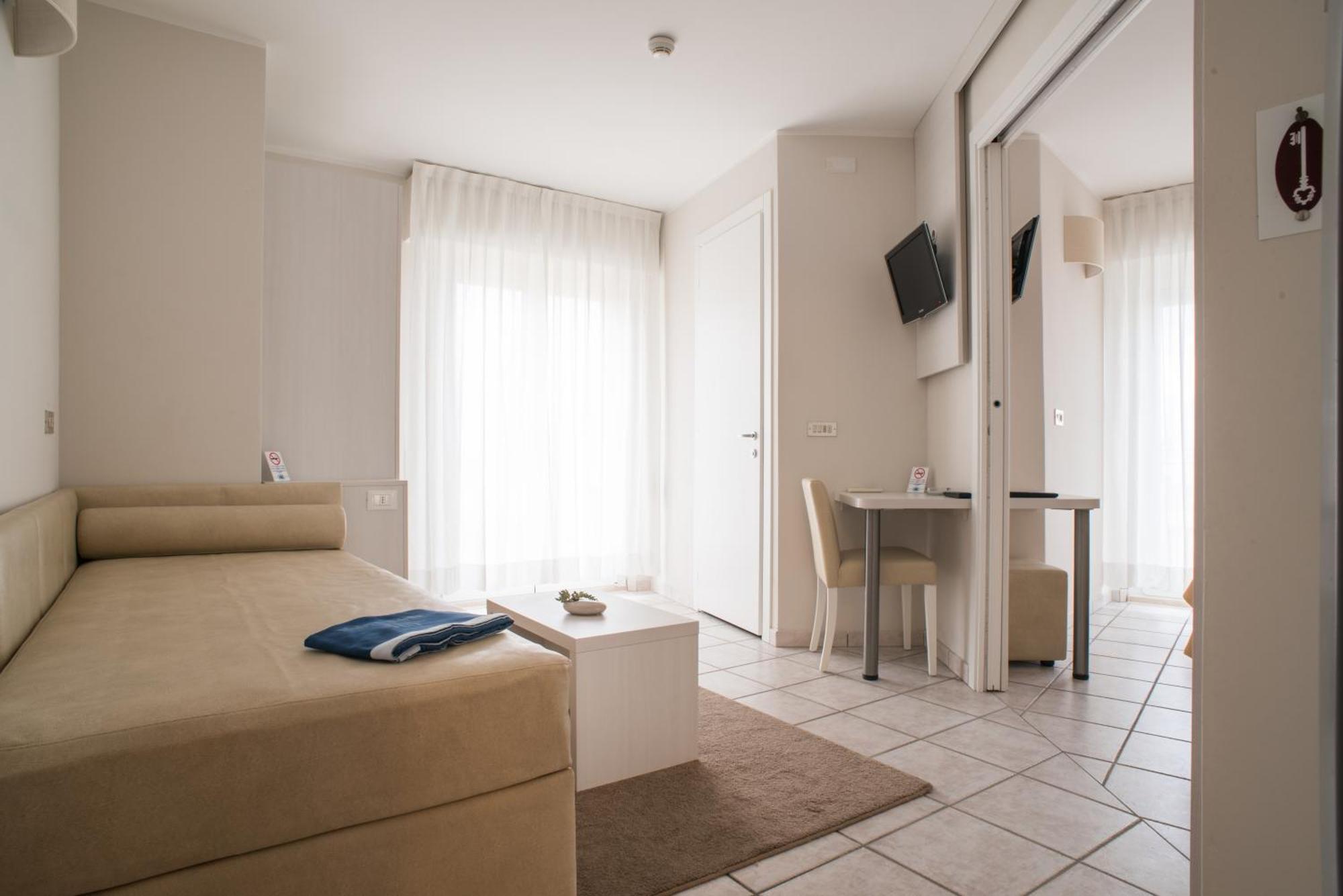 רימיני Hotel Gabriella מראה חיצוני תמונה
