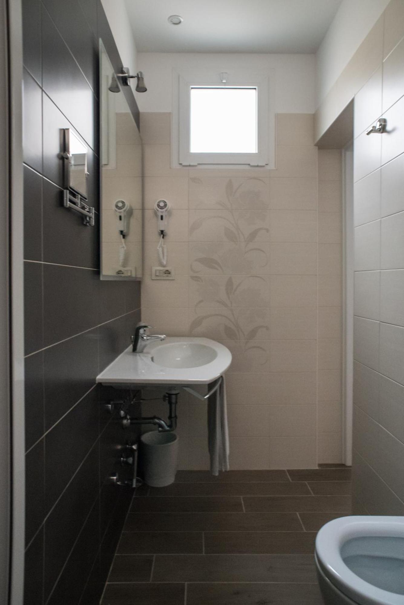 רימיני Hotel Gabriella מראה חיצוני תמונה